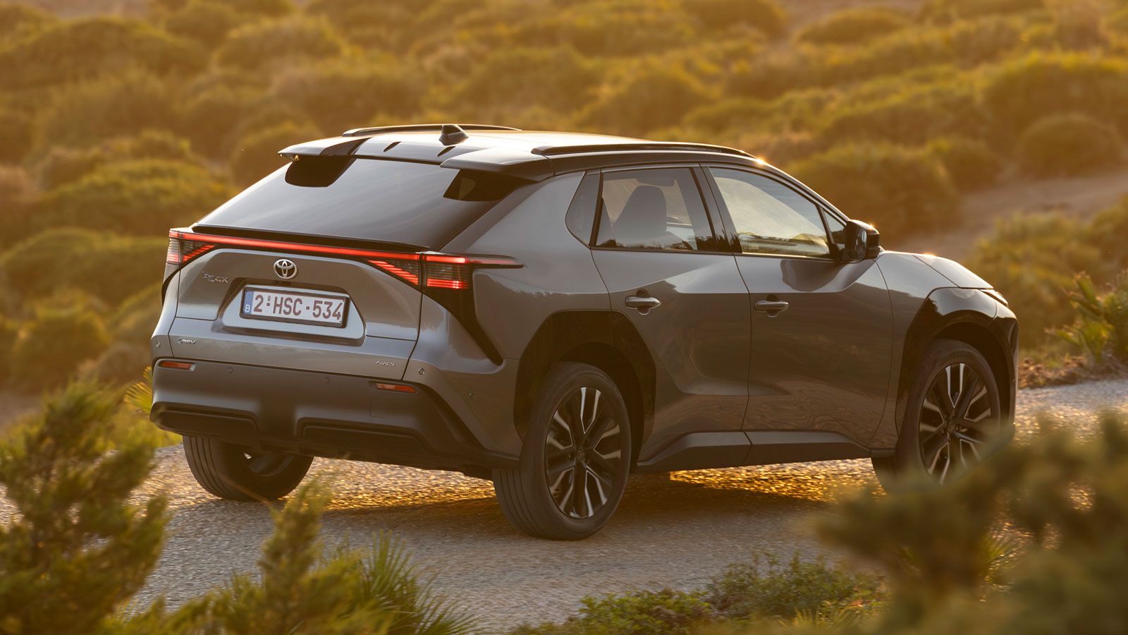 2026_bZ4X AWD_6
Η Toyota δείχνει να έχει μεταφέρει στο bZ4X σημαντικό μέρος της off-road «κληρονομιάς» της, αφού πρόκειται για ένα ηλεκτρικό SUV που 