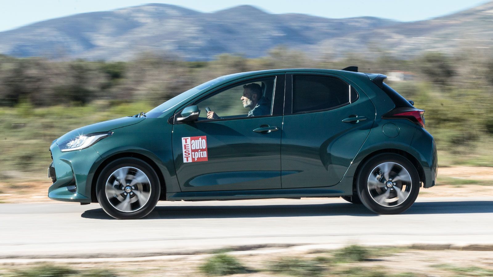 Πολυτάλαντο είναι το Toyota Yaris, κάτι που αποτυπώνεται στις πωλήσεις της κατηγορίας του αποτελώντας διαχρονικά ένα από τα best seller μοντέλα αυτής.