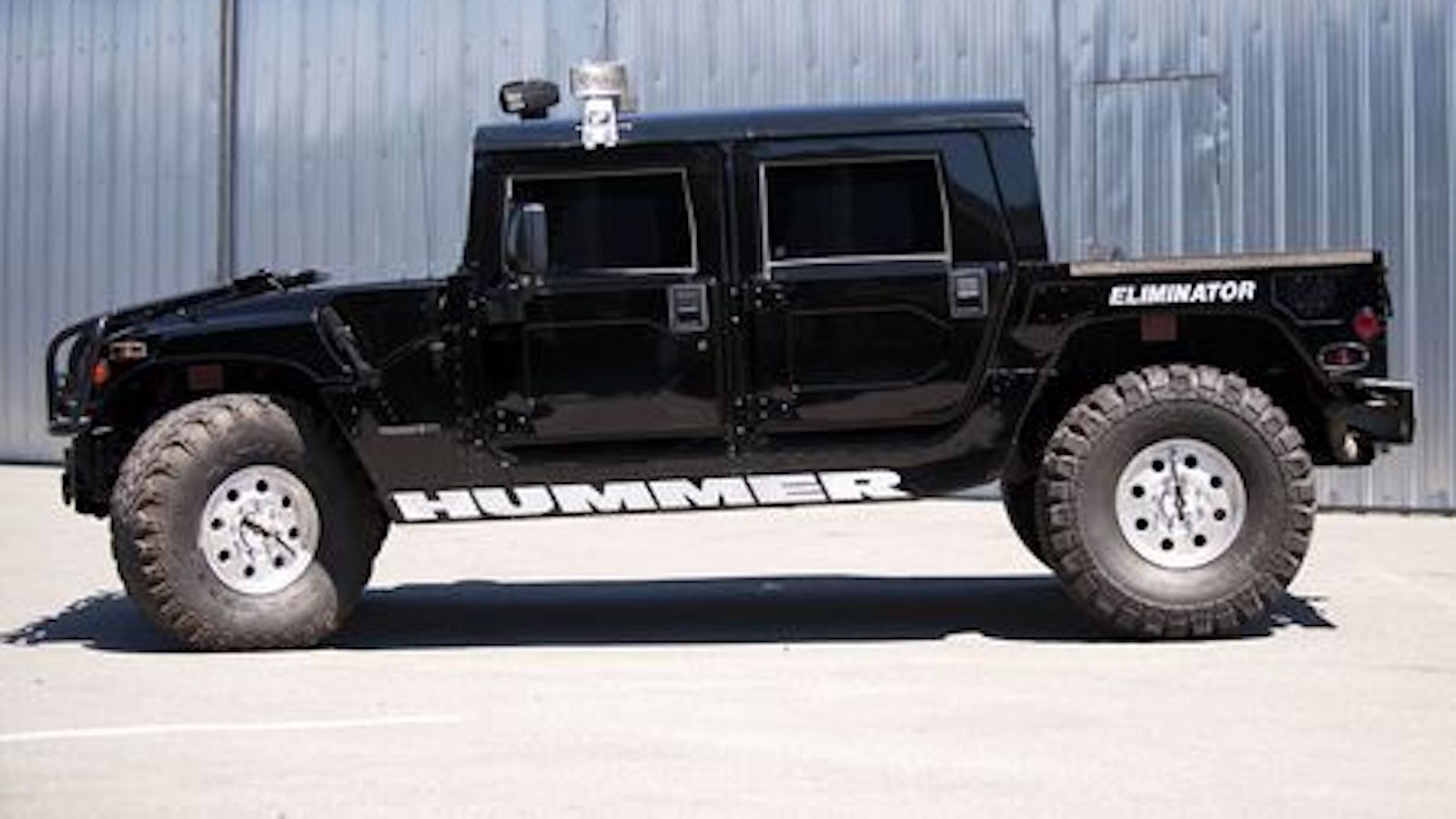 Στο «σφυρί» ξανά το Hummer H1 του Tupac: το τελευταίο όχημα που αγόρασε πριν τον θάνατό του