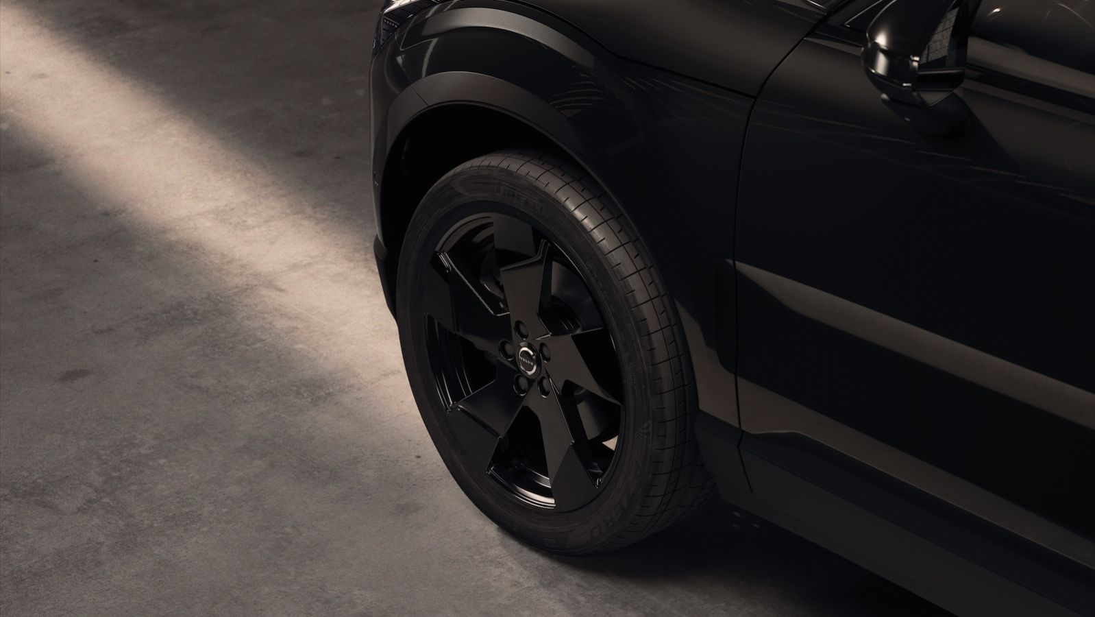 Volvo EX30: Νέα έκδοση Black Edition με ανανεωμένη σχεδίαση