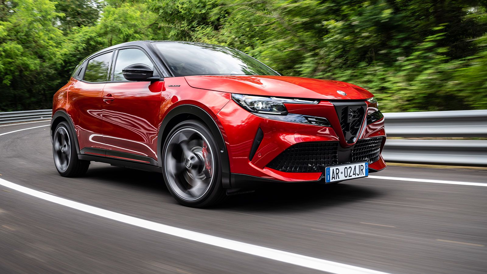 Alfa Romeo Junior: Είναι όμορφη, αλλά το καλύτερο είναι αλλού!