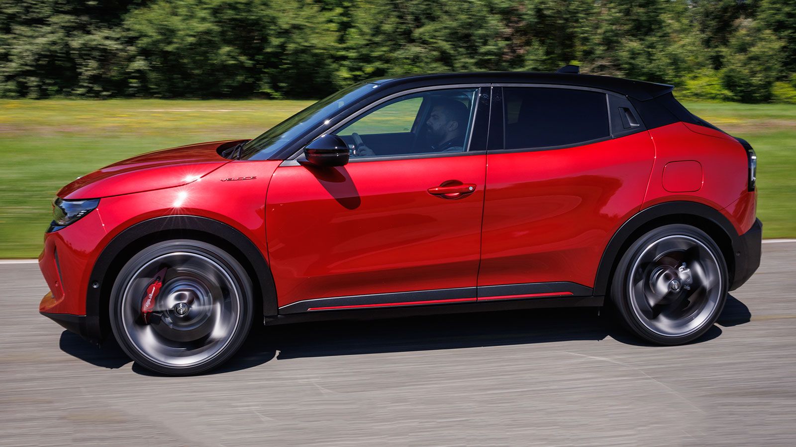 Alfa Romeo Junior: Είναι όμορφη, αλλά το καλύτερο είναι αλλού!