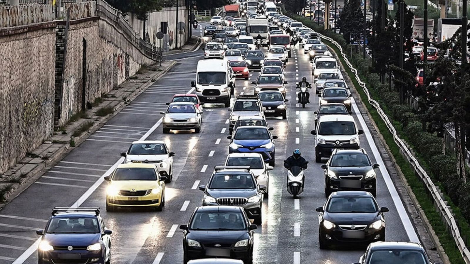 297.561 πρόστιμα για ανασφάλιστα-τέλη | Στα 109 εκατ. ευρώ οι οφειλές! 