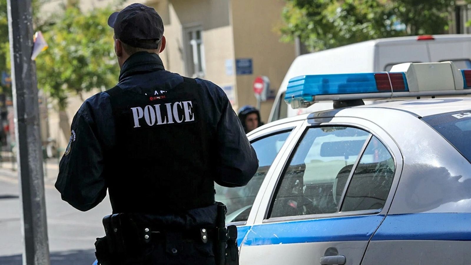 Κάτω Αχαΐα: 12χρονος έκανε βόλτες με το αυτοκίνητο της μητέρας του