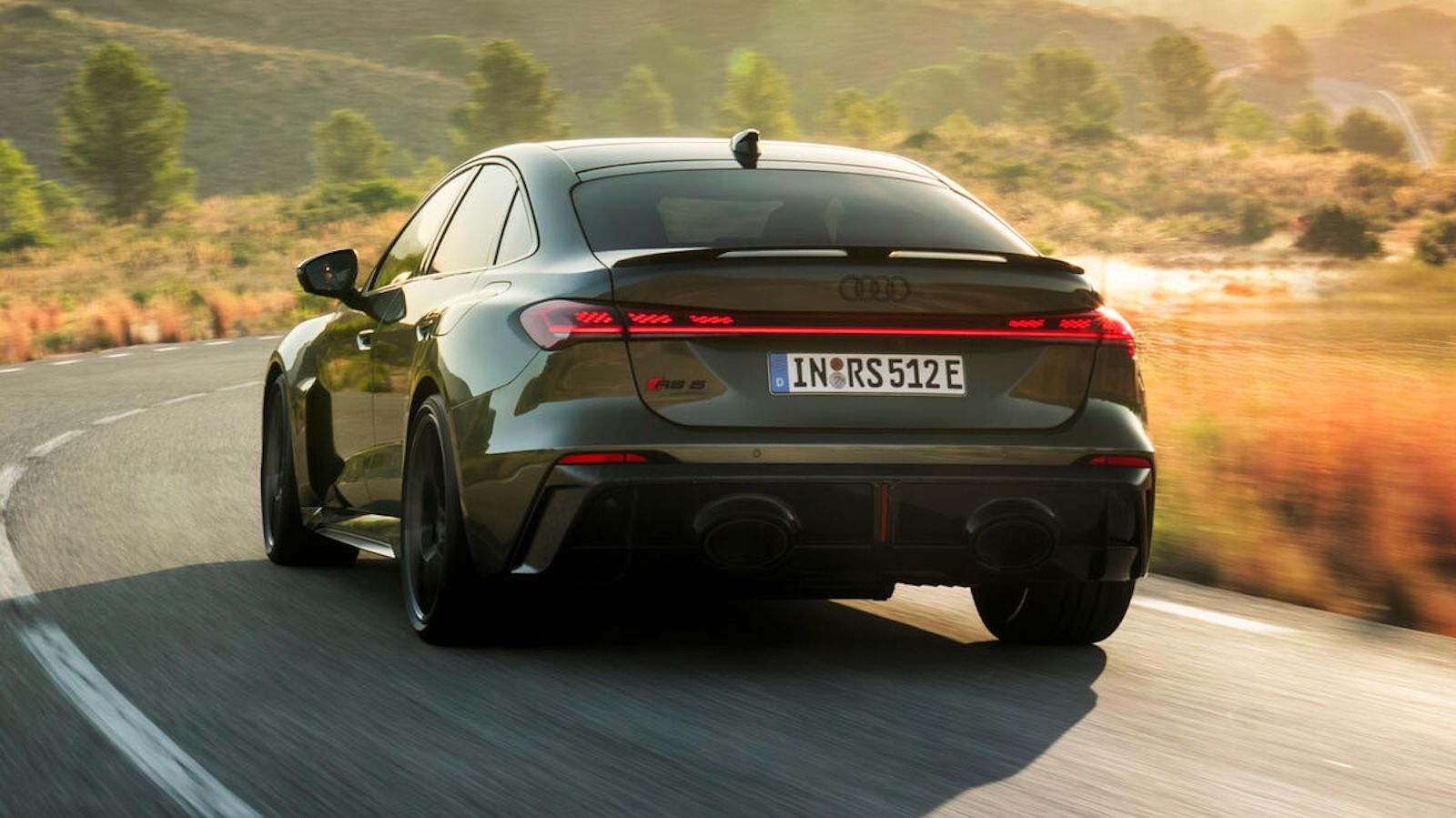 Το Audi RS 5 περνά στην εποχή των PHEV με 639 ίππους