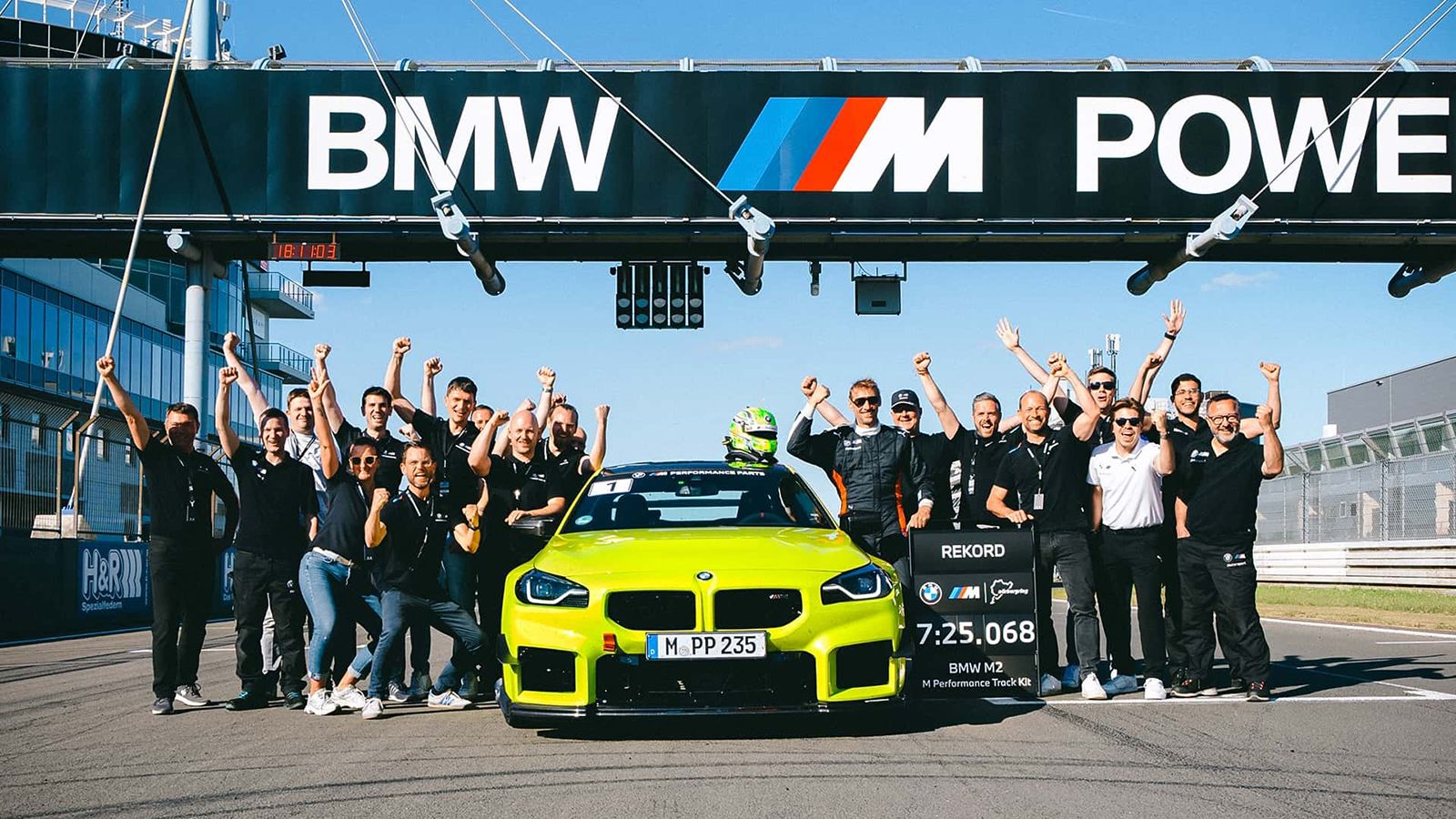 Τυπική BMW M2 ξεπέρασε τη CS χάρη σε εξαρτήματα αξίας 23.500 ευρώ!