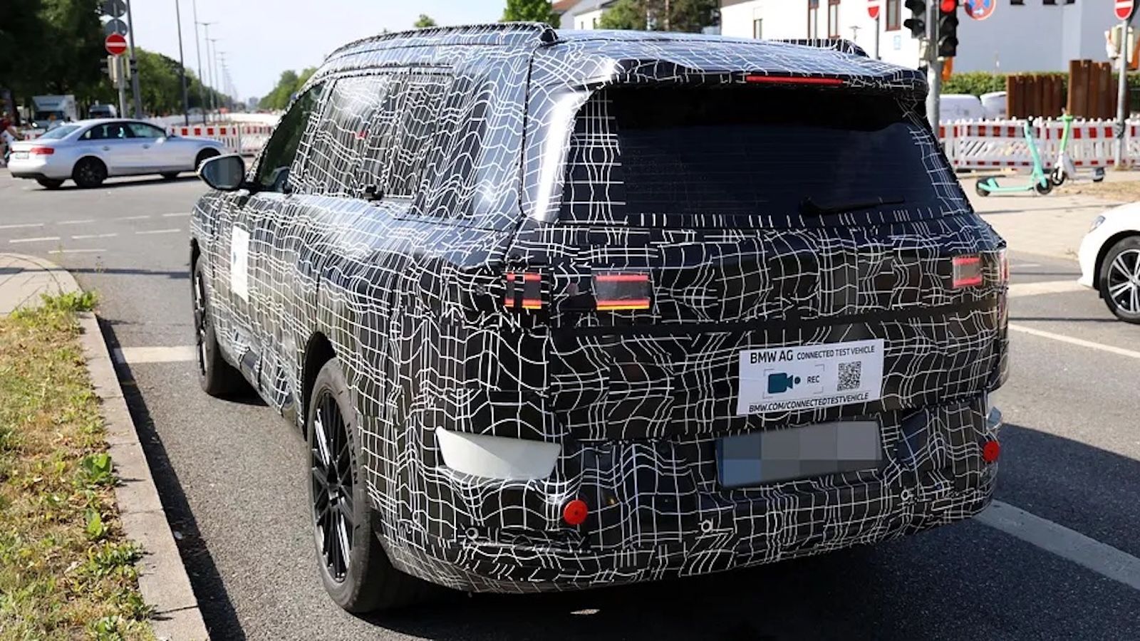 BMW X7 & iX7: Σχεδόν έτοιμη η νέα γενιά του SUV