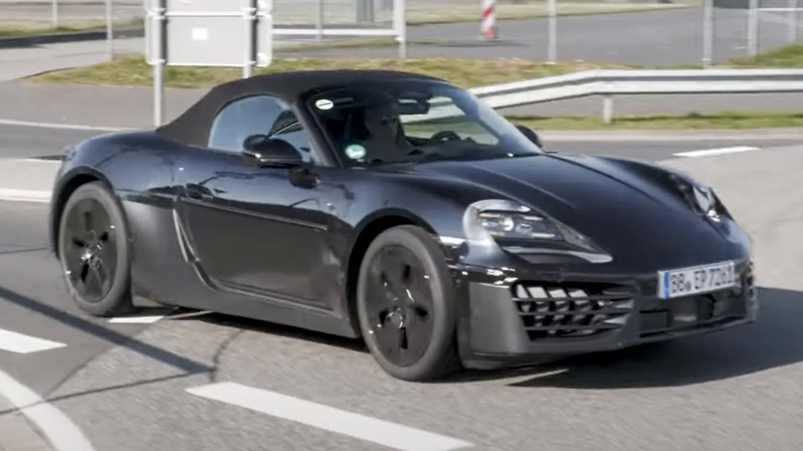  Η Porsche ενδέχεται να «τελειώσει» τις ηλεκτρικές Boxster και Cayman!