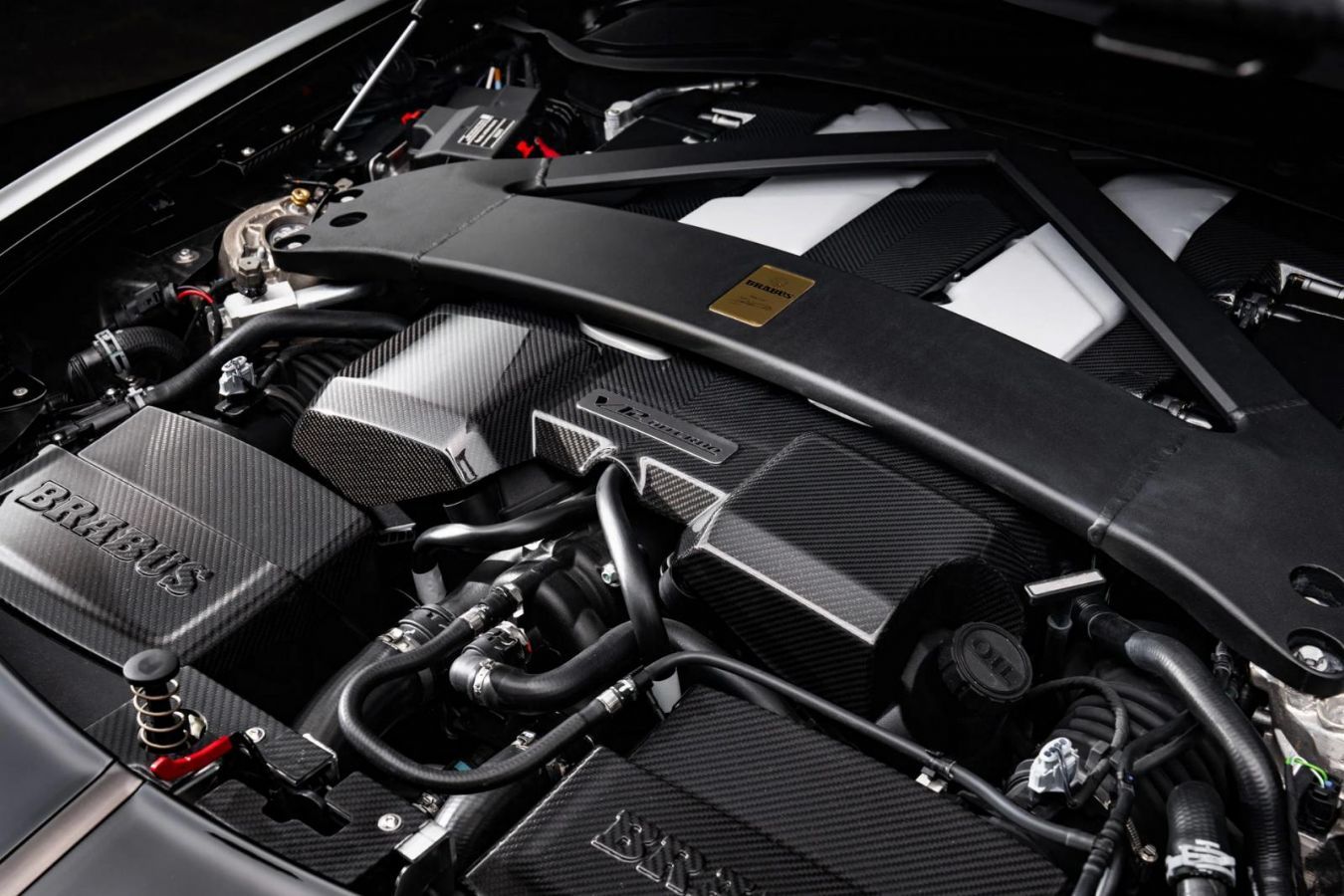 BRABUS Bodo 1.000 ίππων για τον Δ. Γιαννακόπουλο -Σε τι τιμή πωλείται;
