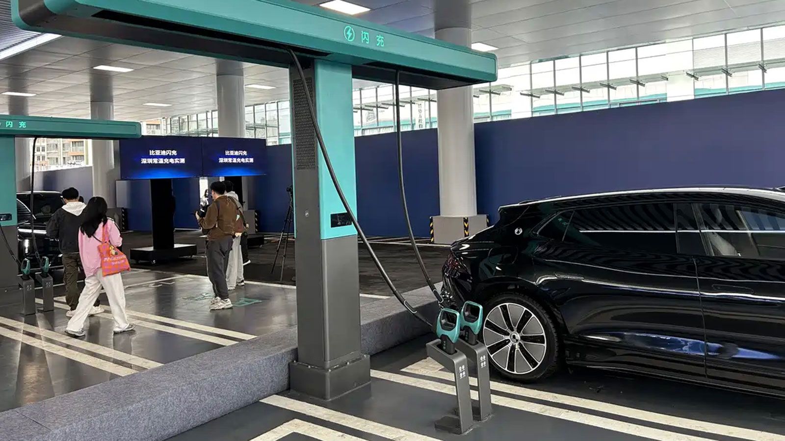 Ταχυφόρτιση Flash: 10%-70% σε 5 λεπτά - Σε ποιο ηλεκτρικό αυτοκίνητο;
