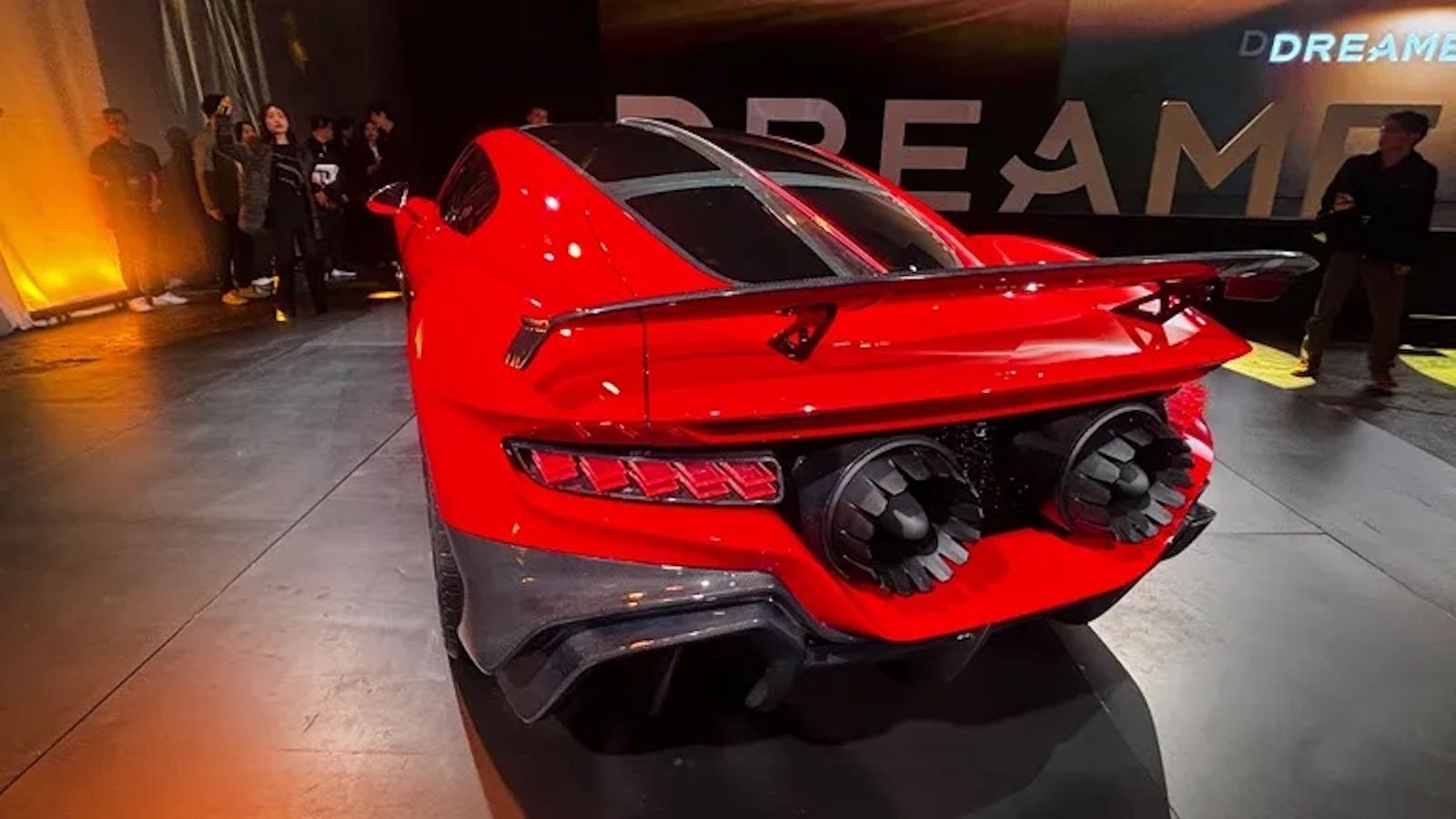 Η Dreame με τις σκούπες ρομπότ παρουσίασε supercar με επιτάχυνση 0.9 δευτερολέπτων