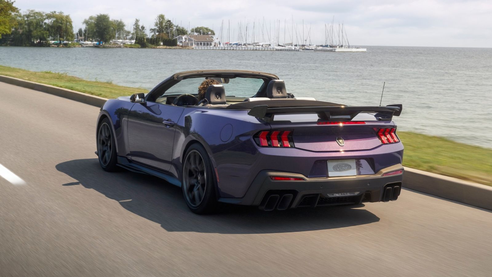 Ford Mustang Dark Horse SC Convertible: V8, 806 PS και πισωκίνητη 