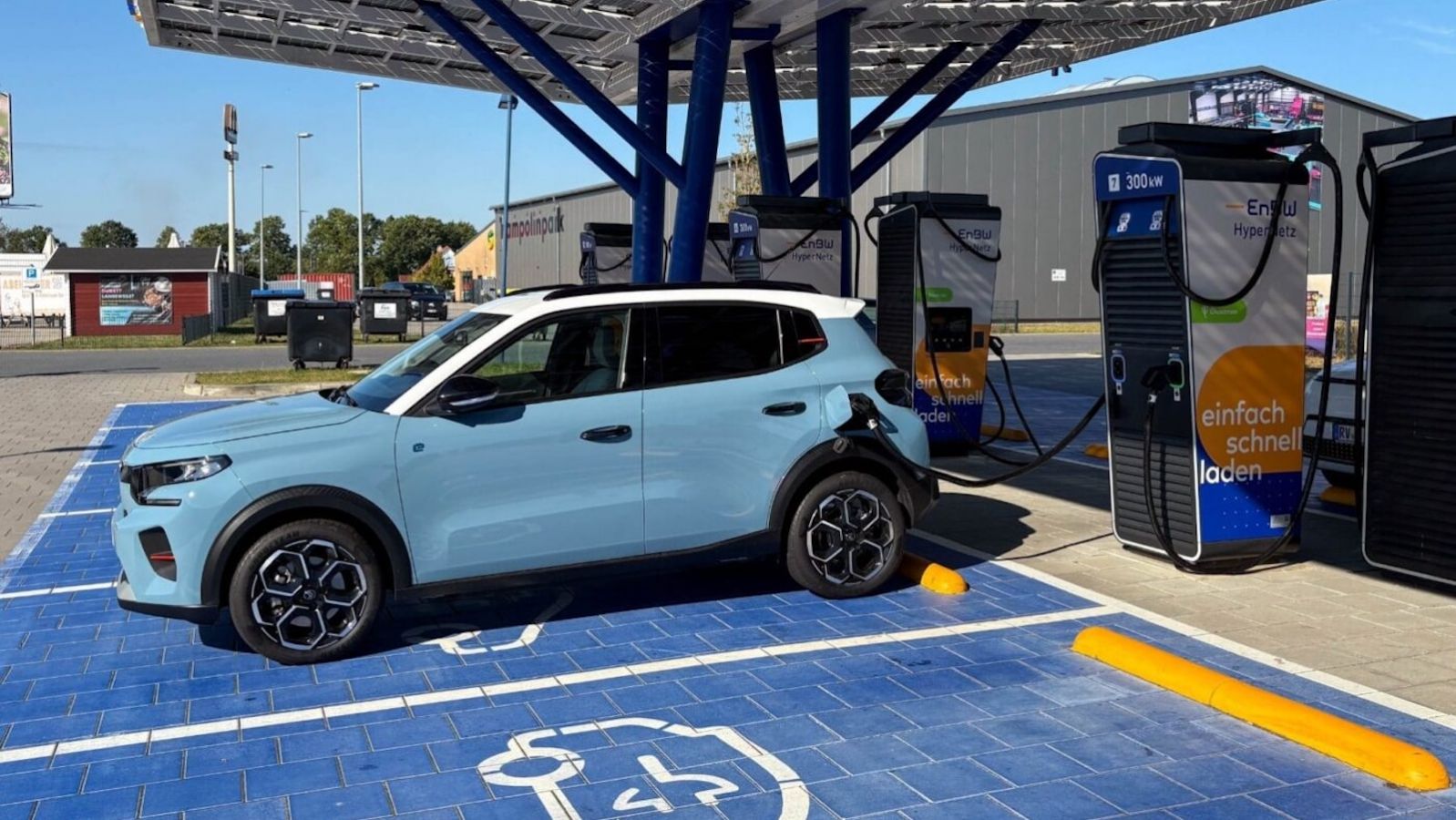 Citroen-eC3-charging