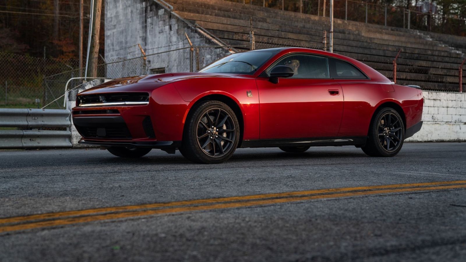 Το νέο Dodge Charger SRT Hellcat επιστρέφει με HEMI V8!
