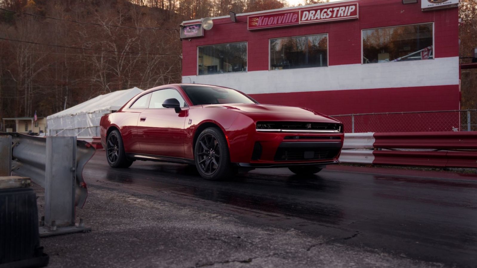 Το νέο Dodge Charger SRT Hellcat επιστρέφει με HEMI V8!