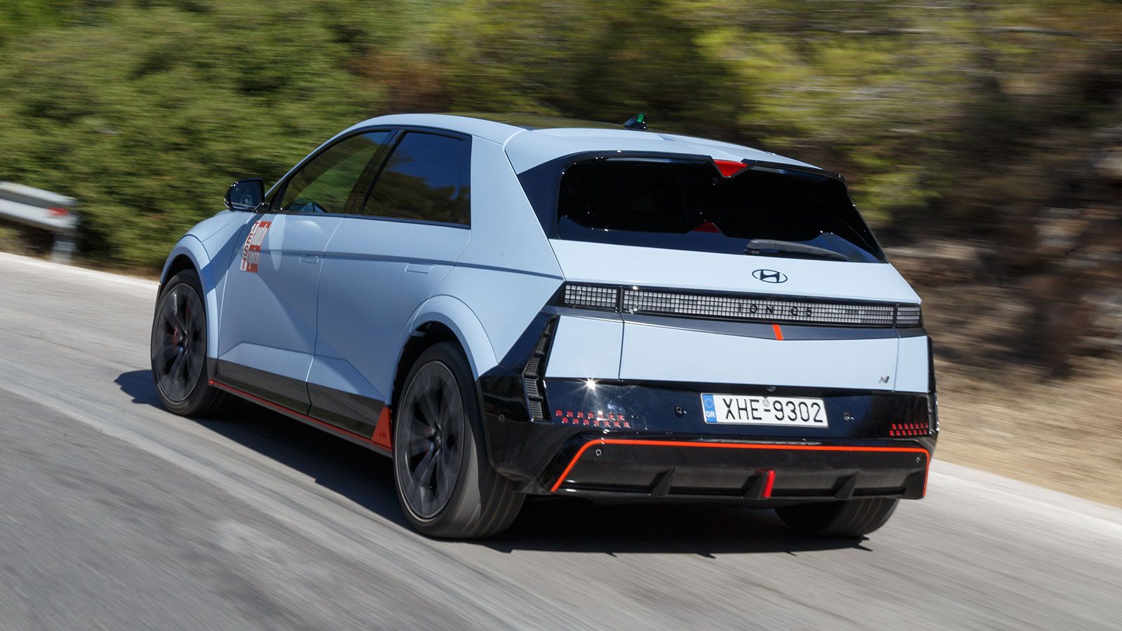 Το Ioniq 5 N είναι το σπορ ηλεκτρικό που αλλάζει τους κανόνες, με 650 ίππους, τετρακίνηση και αυθεντικό fun to drive χαρακτήρα που ζηλεύει ο ανταγωνισ