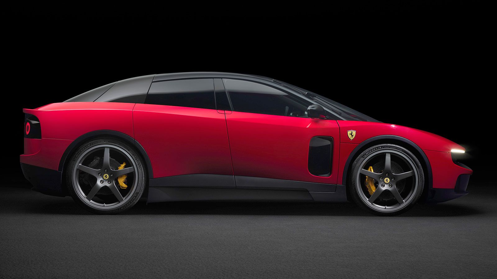 Νέα Ferrari Luce: Η πρώτη ηλεκτρική Ferrari - Τετράθυρη με 1.050 ίππους