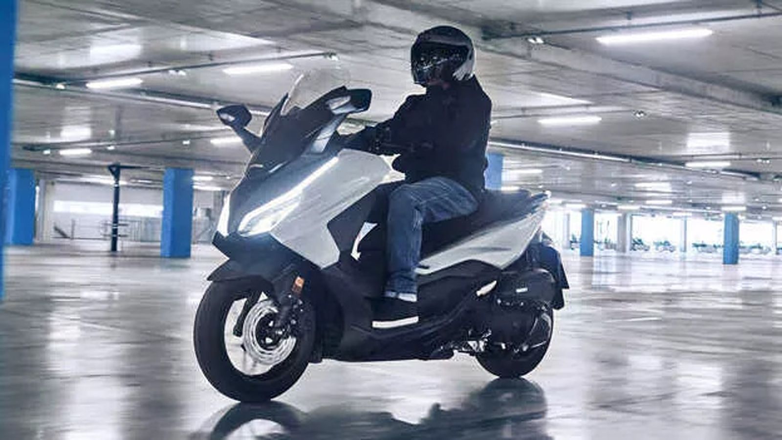 Forza 125 ABS: Από τις χαμηλότερες καταναλώσεις στην κατηγορία