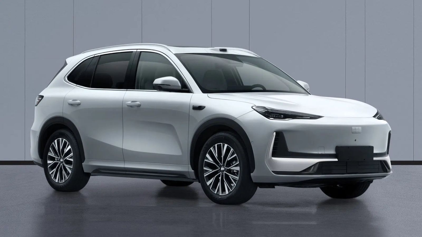 Aνανέωση για το Geely EX5: Γίνεται πισωκίνητο και ανεβαίνει στους 328 ίππους!