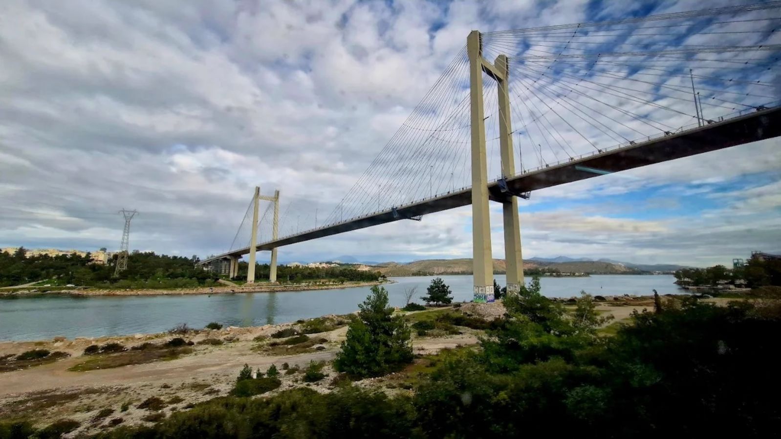 Οι εργασίες, που ξεκινούν σήμερα στην ψηλή γέφυρα της Χαλκίδας, θα διαρκέσουν έως τις 23 Απριλίου 2026