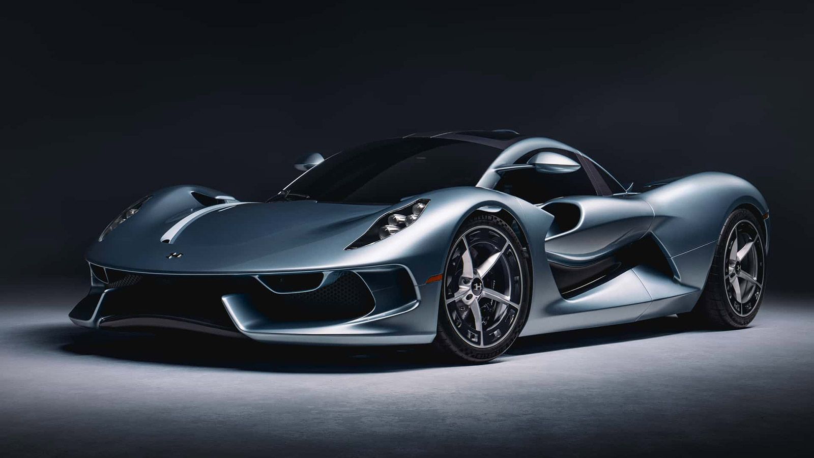 Το Hennessey Blackbird επαναφέρει το χειροκίνητο κιβώτιο στα hypercars