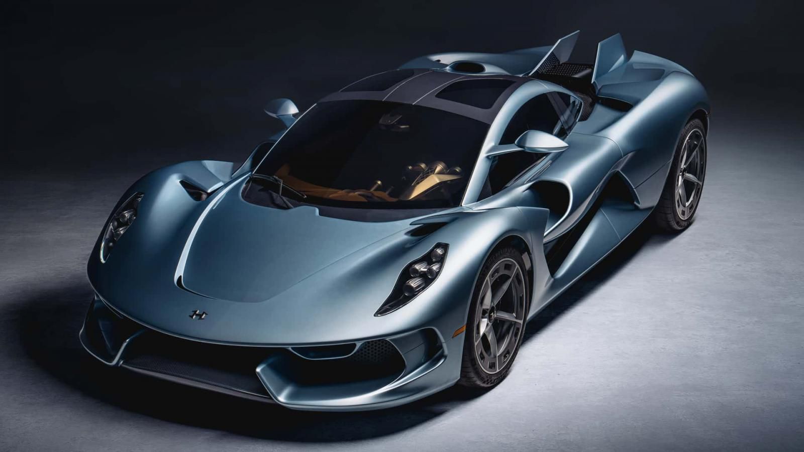 Το Hennessey Blackbird επαναφέρει το χειροκίνητο κιβώτιο στα hypercars