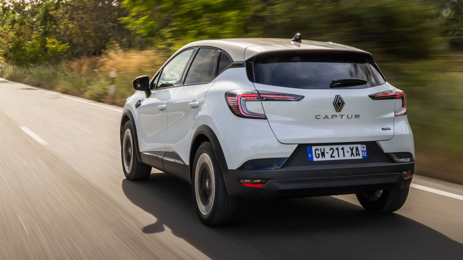 Kia Stonic ή Renault Captur στα 20.000 ευρώ -Ποιο κερδίζει 7-1 και τι λένε οι κάτοχοι;