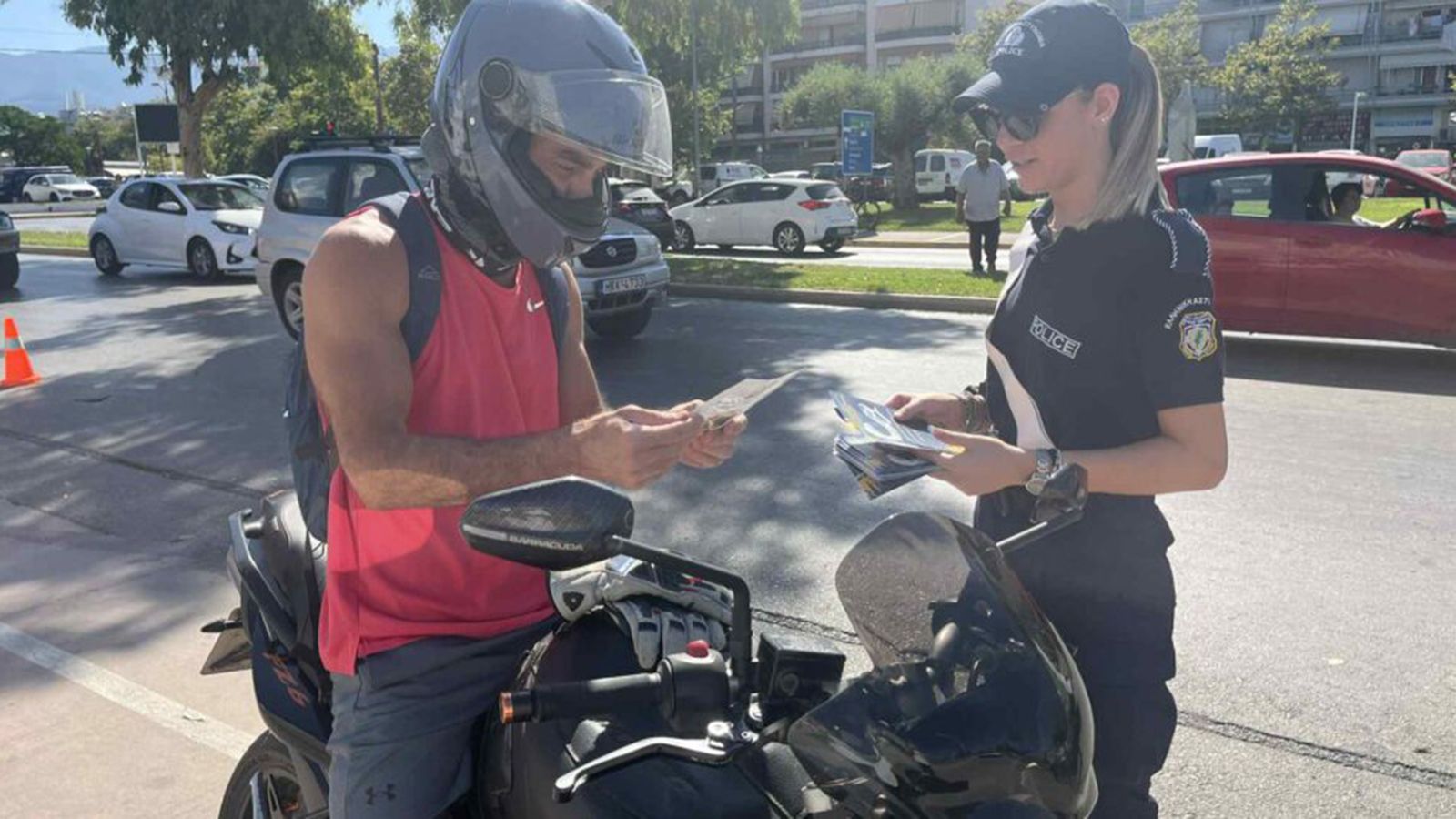 Τροχαία: Πάνω από 323.000 ευρώ τα πρόστιμα για κράνος σε 1 εβδομάδα