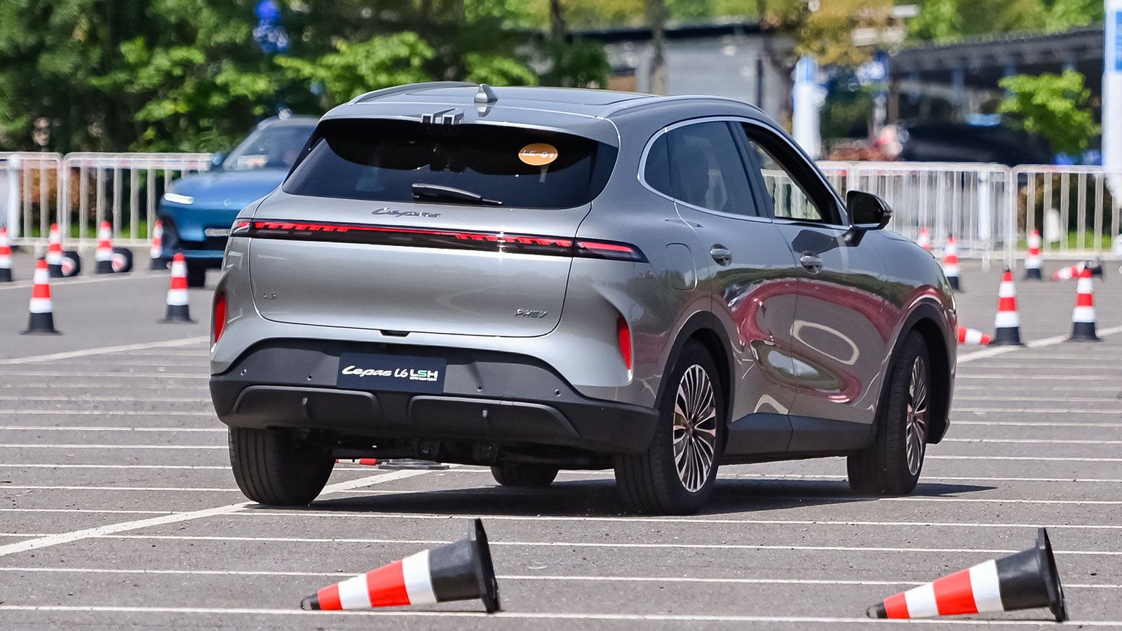 Αποστολή στην Κίνα: Test drive στα αυτοκίνητα της Lepas (L4, L6 και L8)