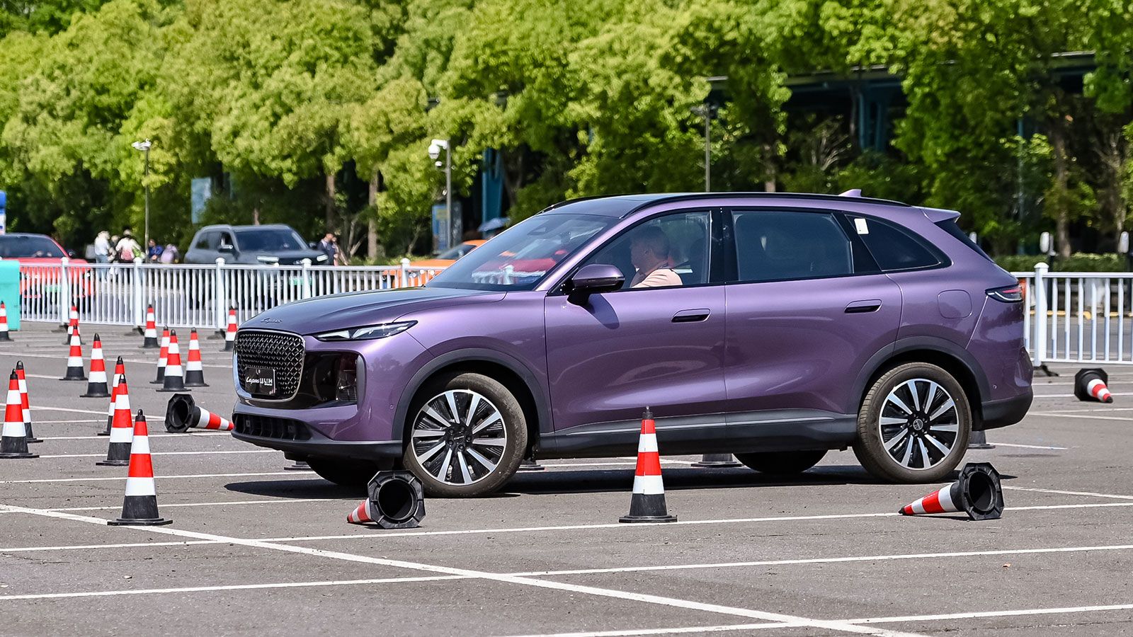 Αποστολή στην Κίνα: Test drive στα αυτοκίνητα της Lepas (L4, L6 και L8)