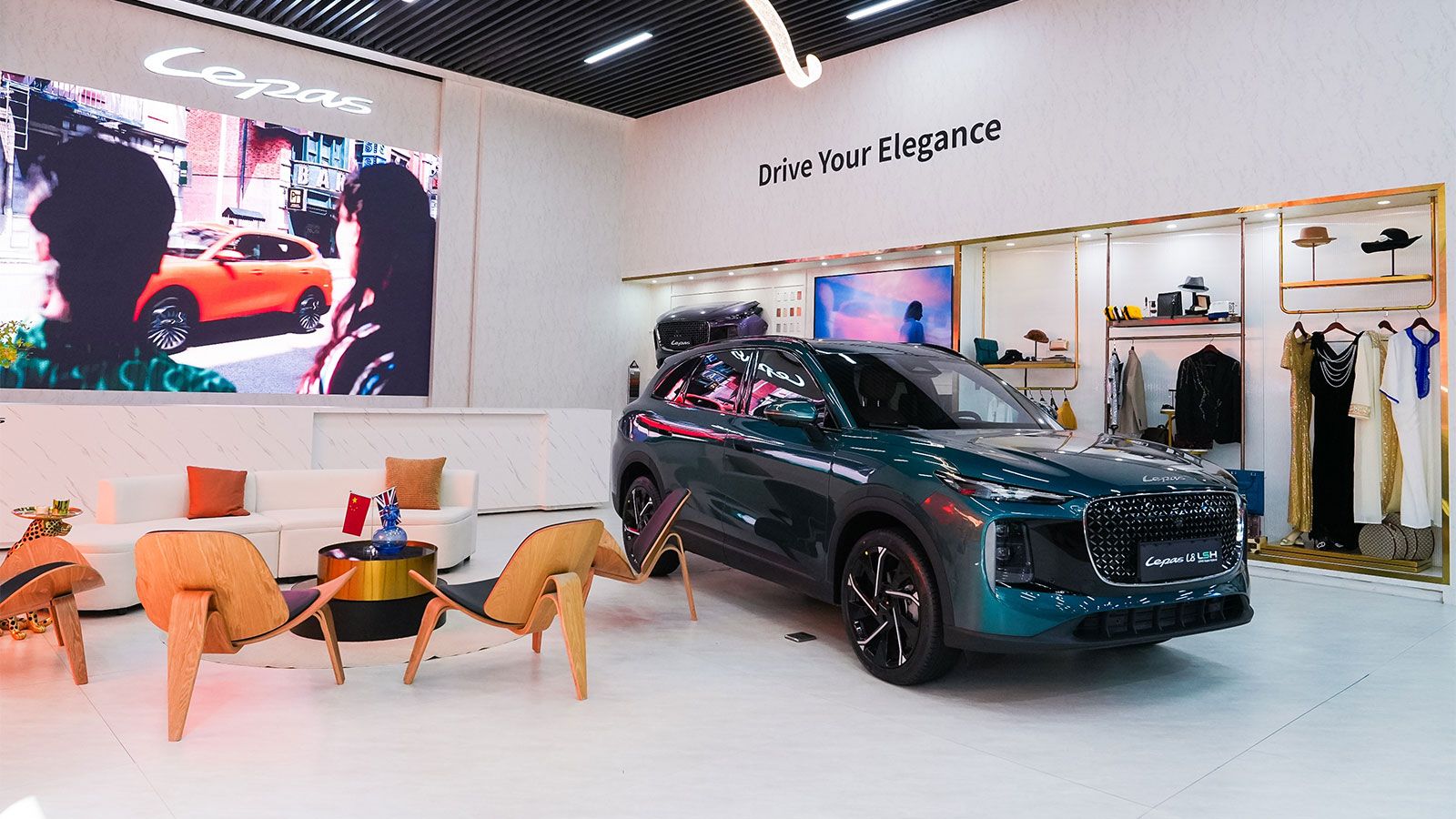 Αποστολή στην Κίνα: Test drive στα αυτοκίνητα της Lepas (L4, L6 και L8)