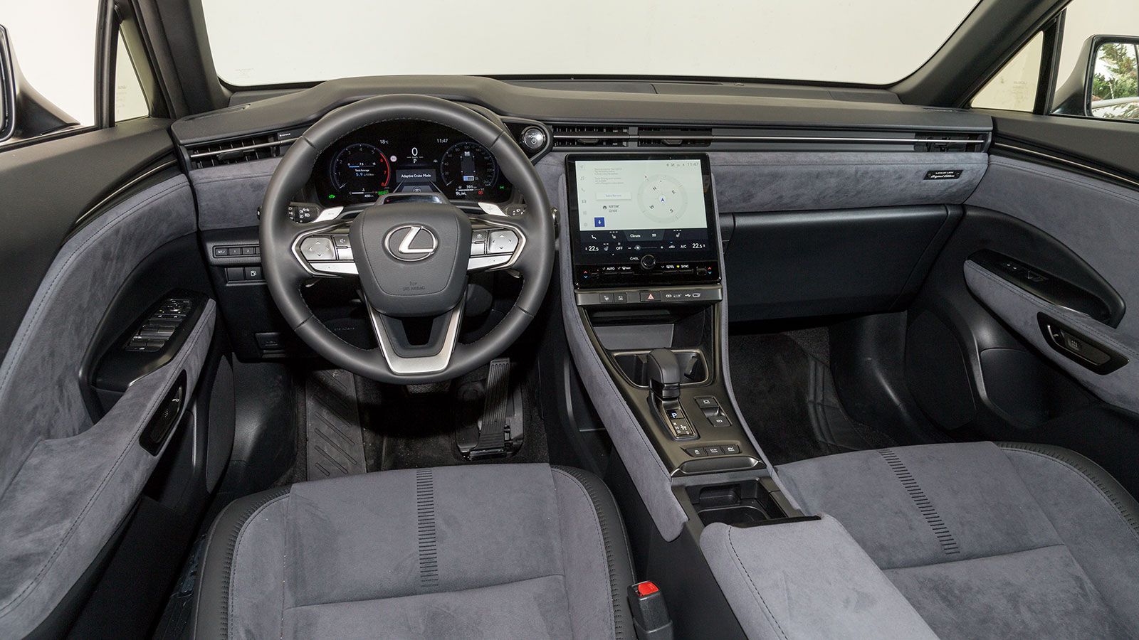 Το Lexus LBX είναι το κορυφαίο μικρό SUV σε ποιότητα στην αξιολόγηση του Τest Center με βαθμολογία 87 (το δεύτερο καλύτερο μικρό SUV βαθμολογείται με 