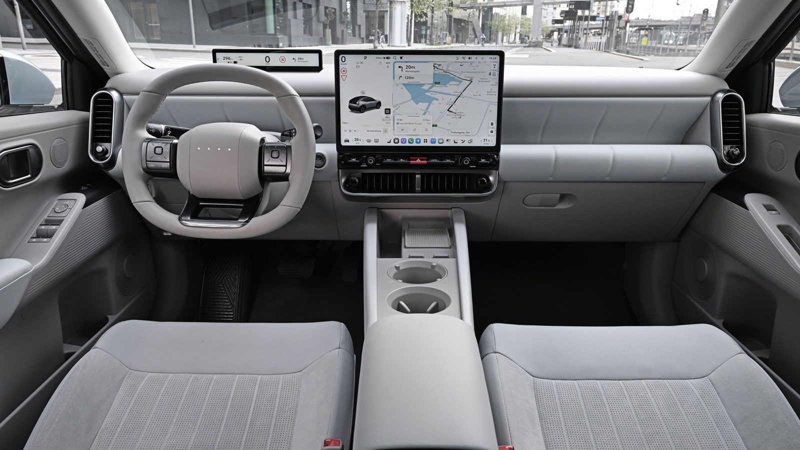 Το εσωτερικό με το infotainment Hyundai Pleos Connect προέρχεται από το νέο Ioniq 3.