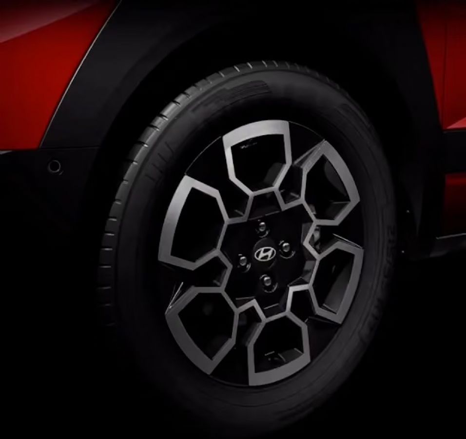 Hyundai Bayon teaser