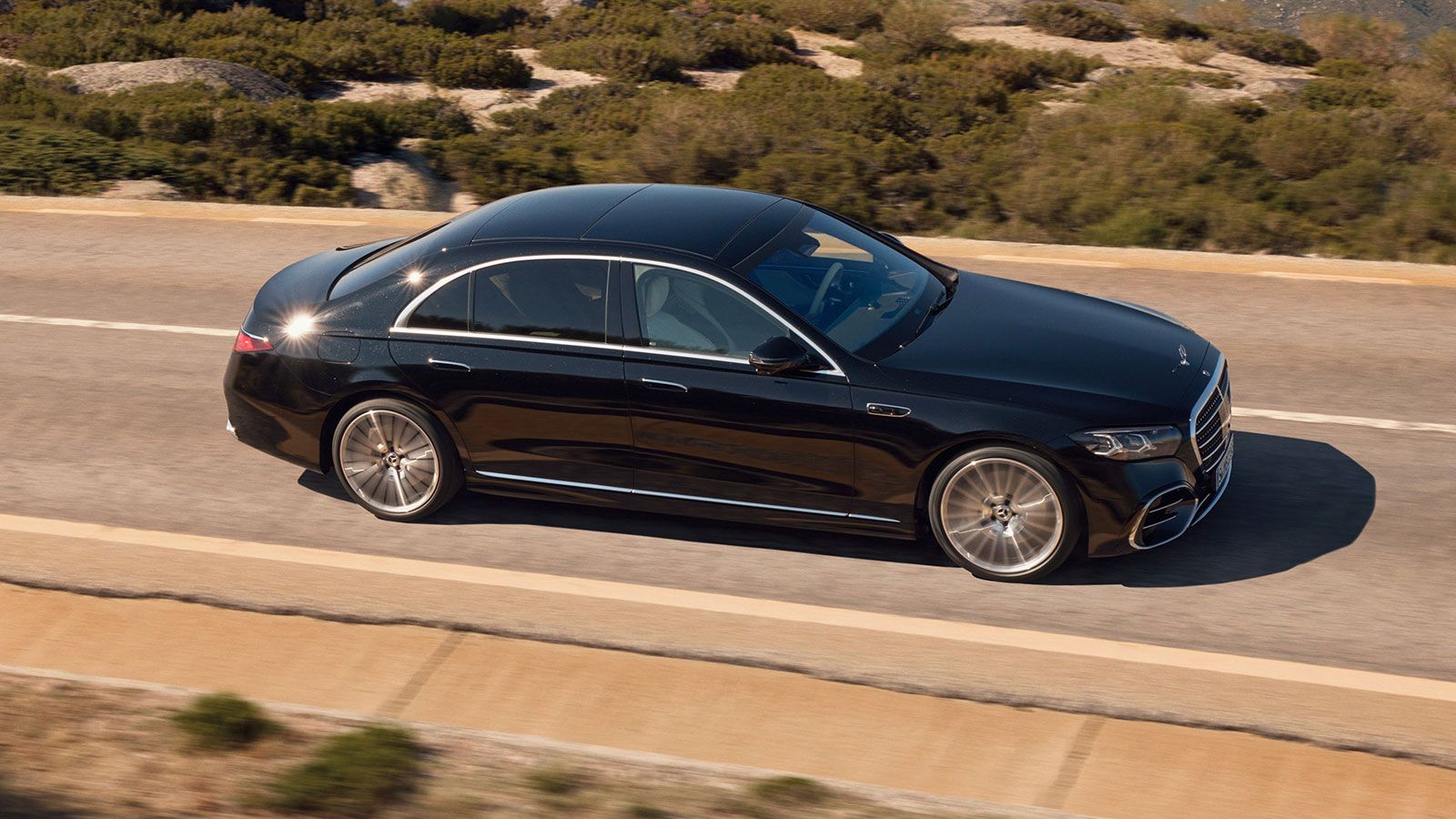 Ανανεωμένη Mercedes S-Class - Βελτιωμένη σε κάθε λεπτομέρεια (video)