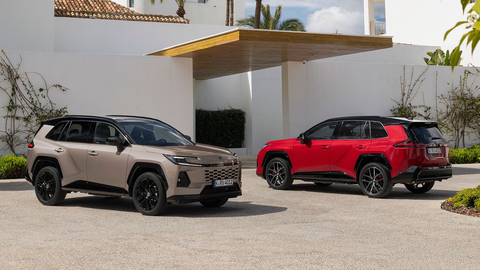 Οδηγούμε το νέο Toyota RAV4 - Υβριδικό & plug-in με ισχύ έως 309 άλογα