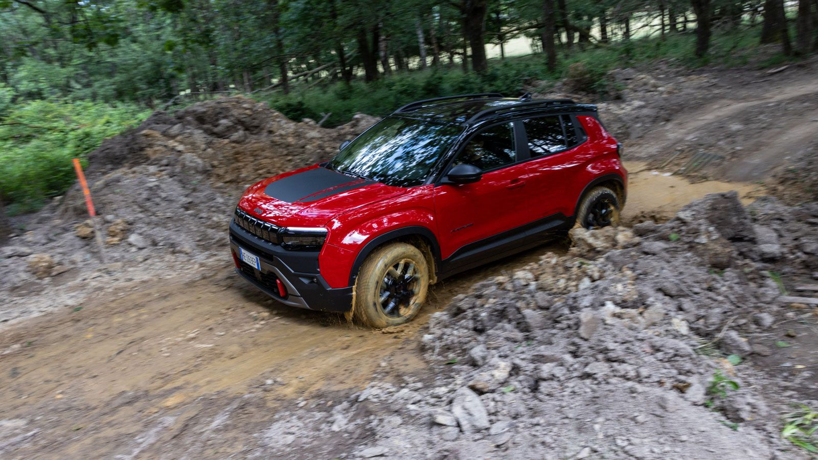 Αποστολή στη Γερμανία - Οδηγούμε σε δρόμο & off-road το ανανεωμένο Jeep Avenger
