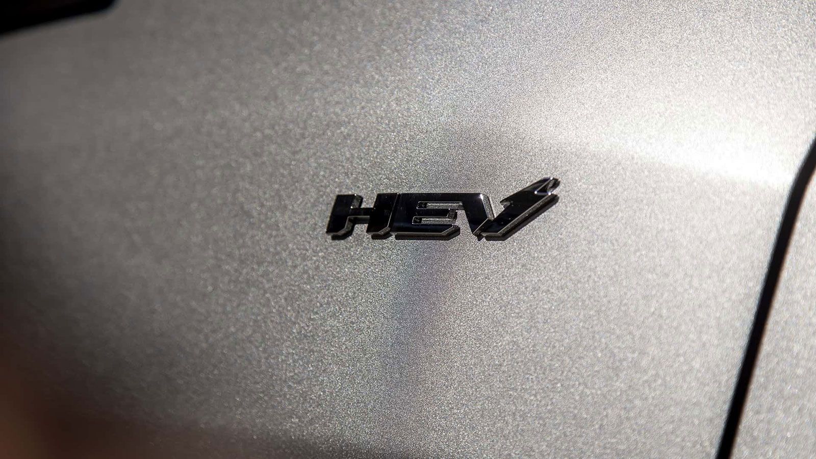 Το full hybrid Omoda 5 διασχίζει 5 χώρες στην Ευρώπη με ένα γέμισμα