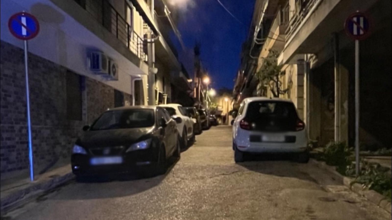 Μια φωτογραφία με παράνομη στάθμευση την 1η του μηνός κάνει τον γύρο του διαδικτύου.
