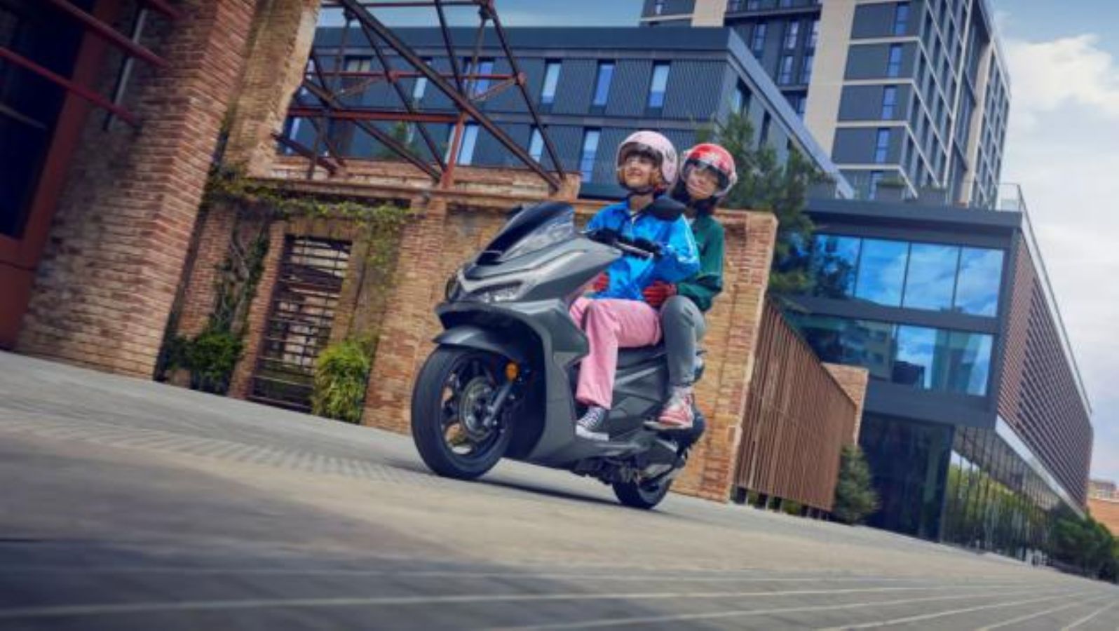 Honda PCX 125 - Ο πρωταγωνιστής των ταξινομήσεων 