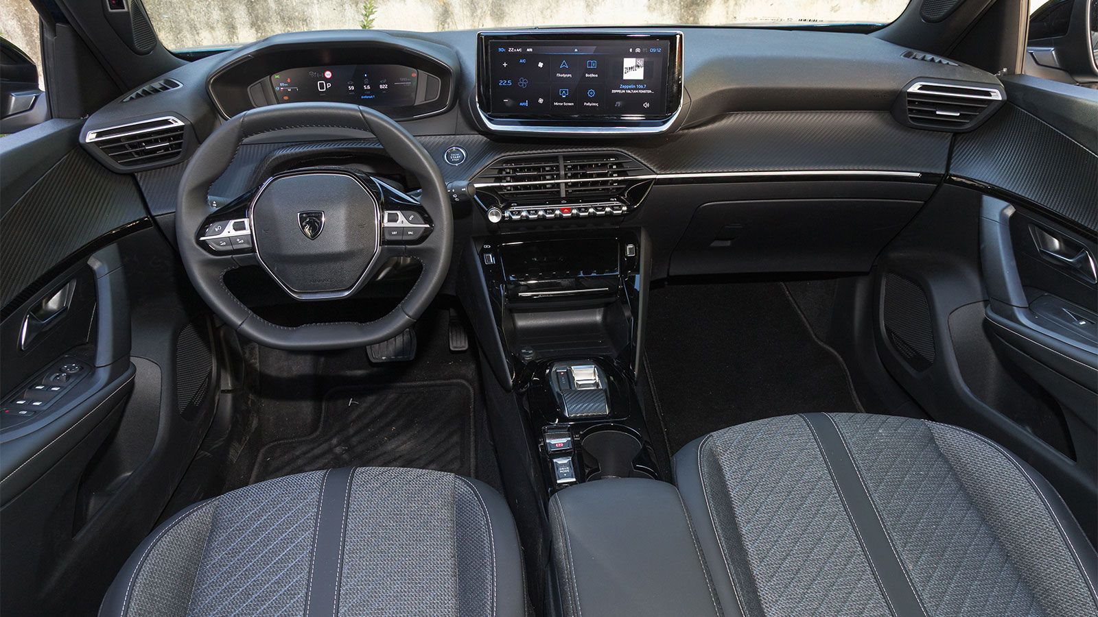 Peugeot 2008: Τι κερδίζεις με 1.300€ έξτρα εκτός από 10 άλογα;