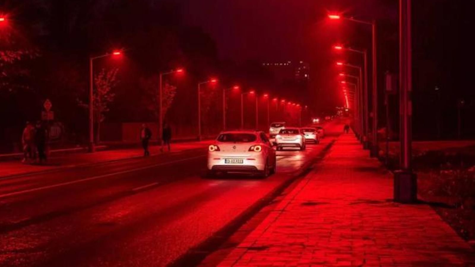 Σε αρκετές πόλεις της Δανίας και της Αγγλίας τα λευκά φώτα δίνουν την θέση τους στα κόκκινα φανάρια.
