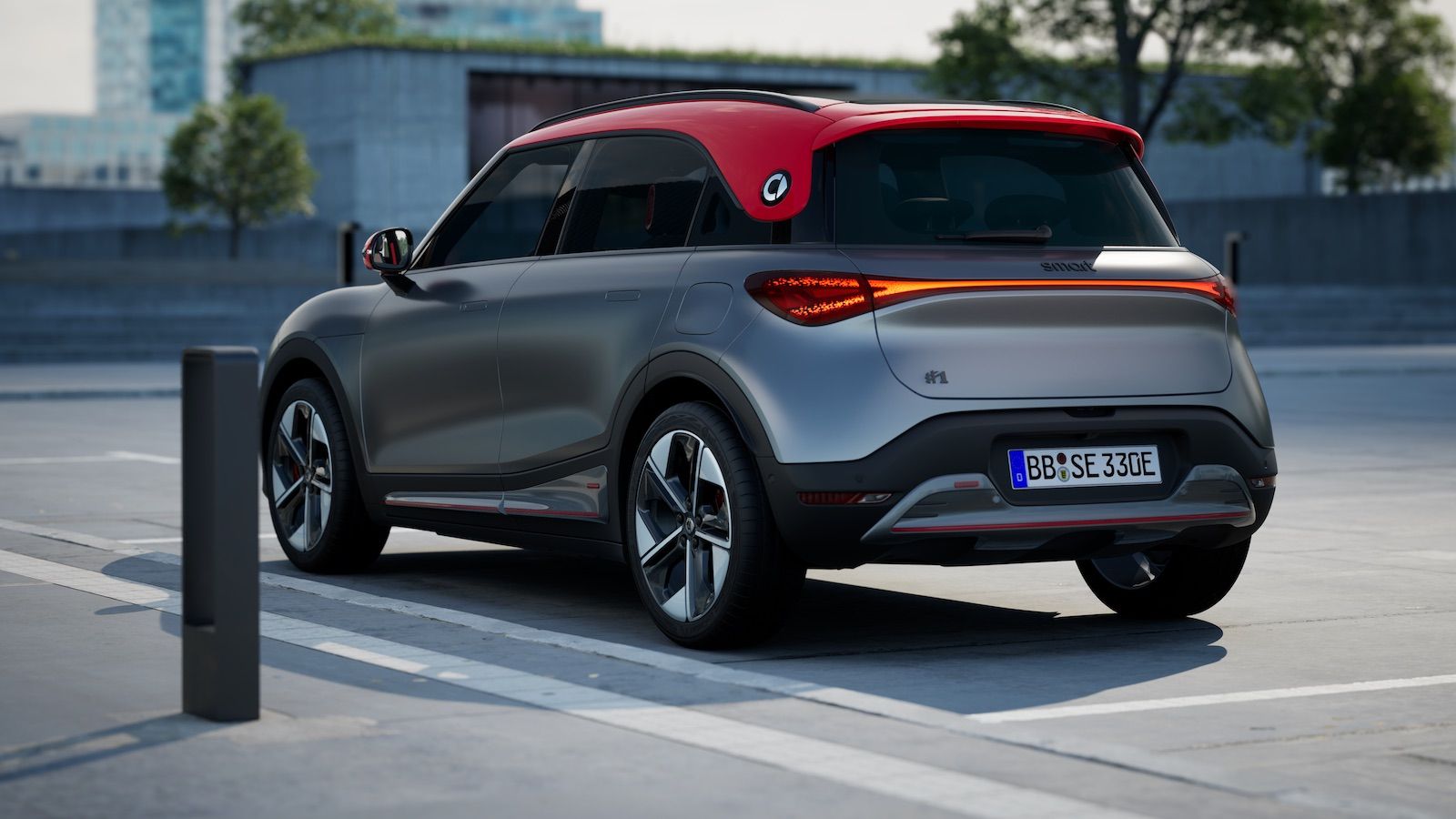 smart #1 BRABUS: Ηλεκτρικός «πύραυλος» 428 ίππων με χώρους για δίμετρους και leasing από 372 €/μήνα