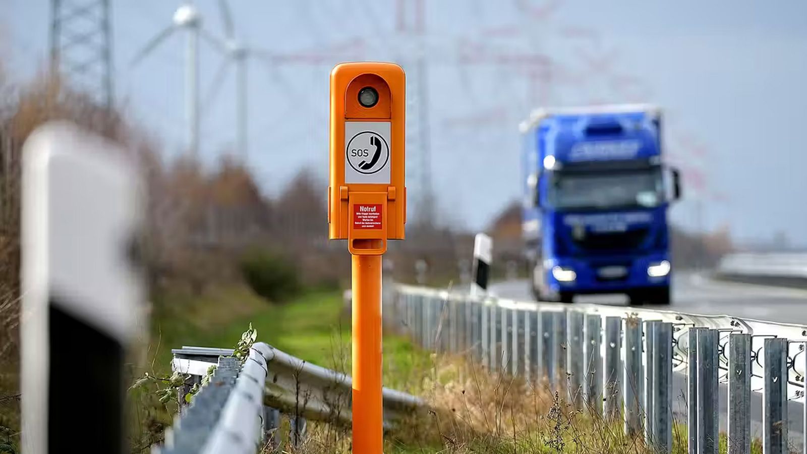 Εκτός λειτουργίας 17.000 τηλέφωνα SOS στις εθνικές οδούς -Πού & γιατί;