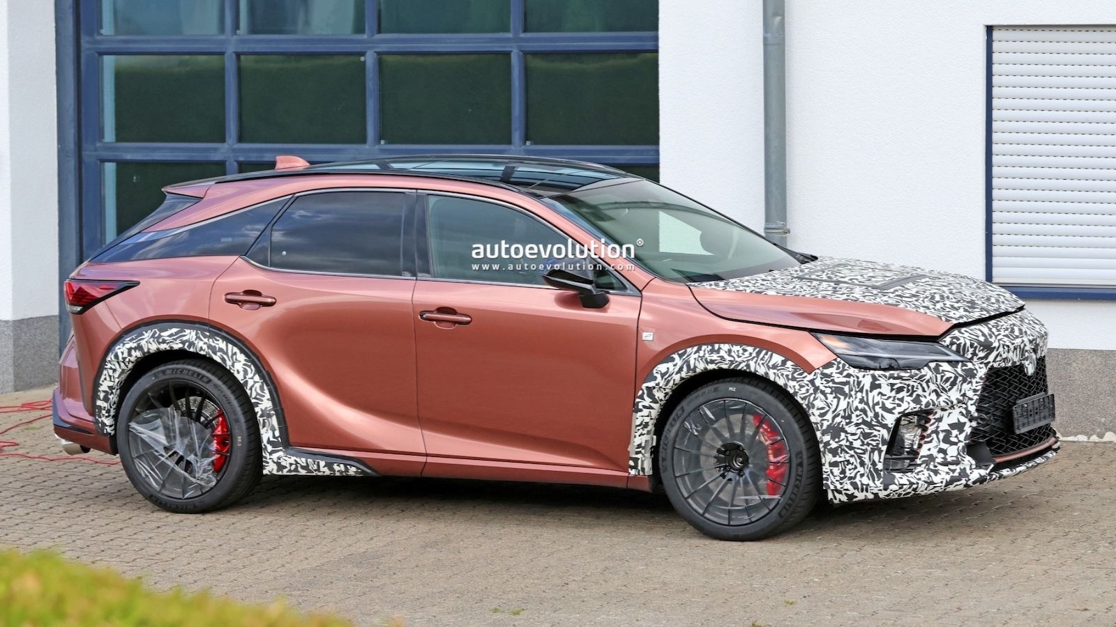 Lexus RX Morizo RR : Το Ιαπωνικό SUV των 600 ίππων πιάστηκε επ' αυτοφώρω