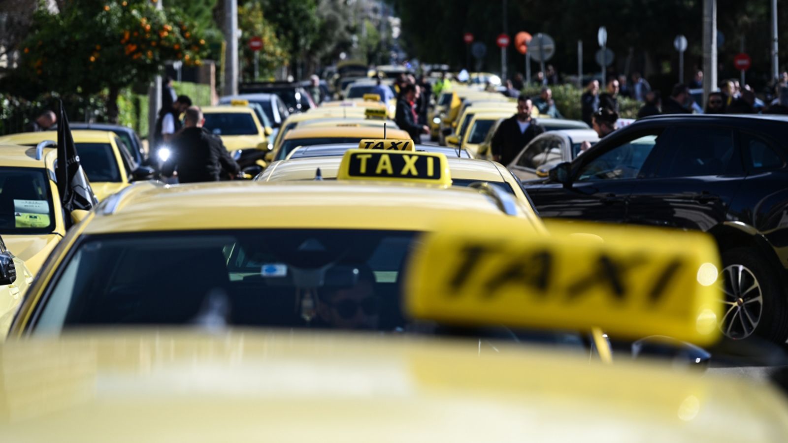 Κηφισός: Οδηγός ταξί συνελήφθη - Διπλή ταρίφα αντί για μονή & χωρίς δίπλωμα