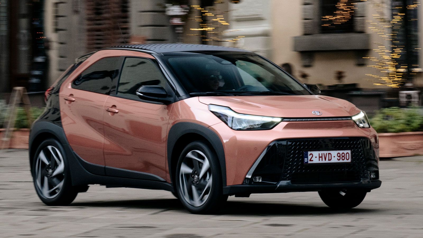 Το ανανεωμένο Aygo X είναι το μοναδικό full hybrid μίνι της αγοράς και με 116 ίππους το ισχυρότερο μοντέλο της κατηγορίας του.