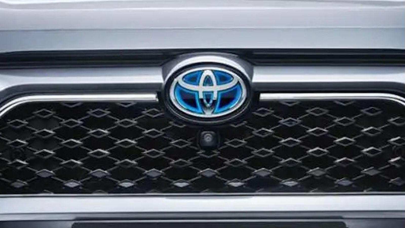 Από το 2009, το μπλε περίγραμμα στο σήμα της Toyota ήτανμια δήλωση «πράσινης» ταυτότητας.
