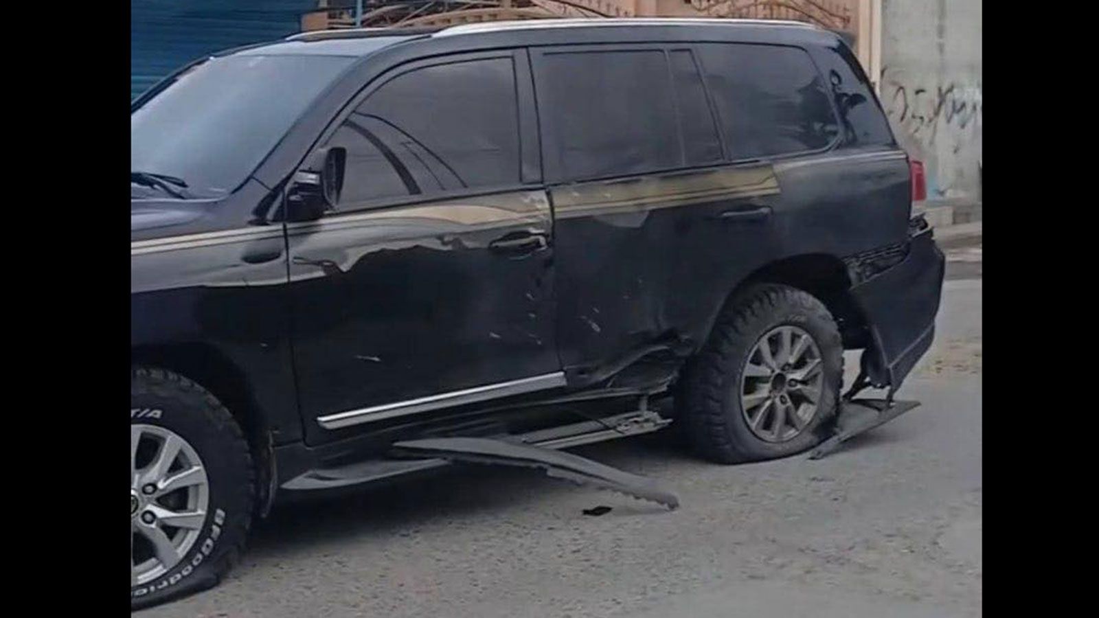 Toyota Land Cruiser γλίτωσε Δήμαρχο από επίθεση δολοφονίας με μπαζούκα