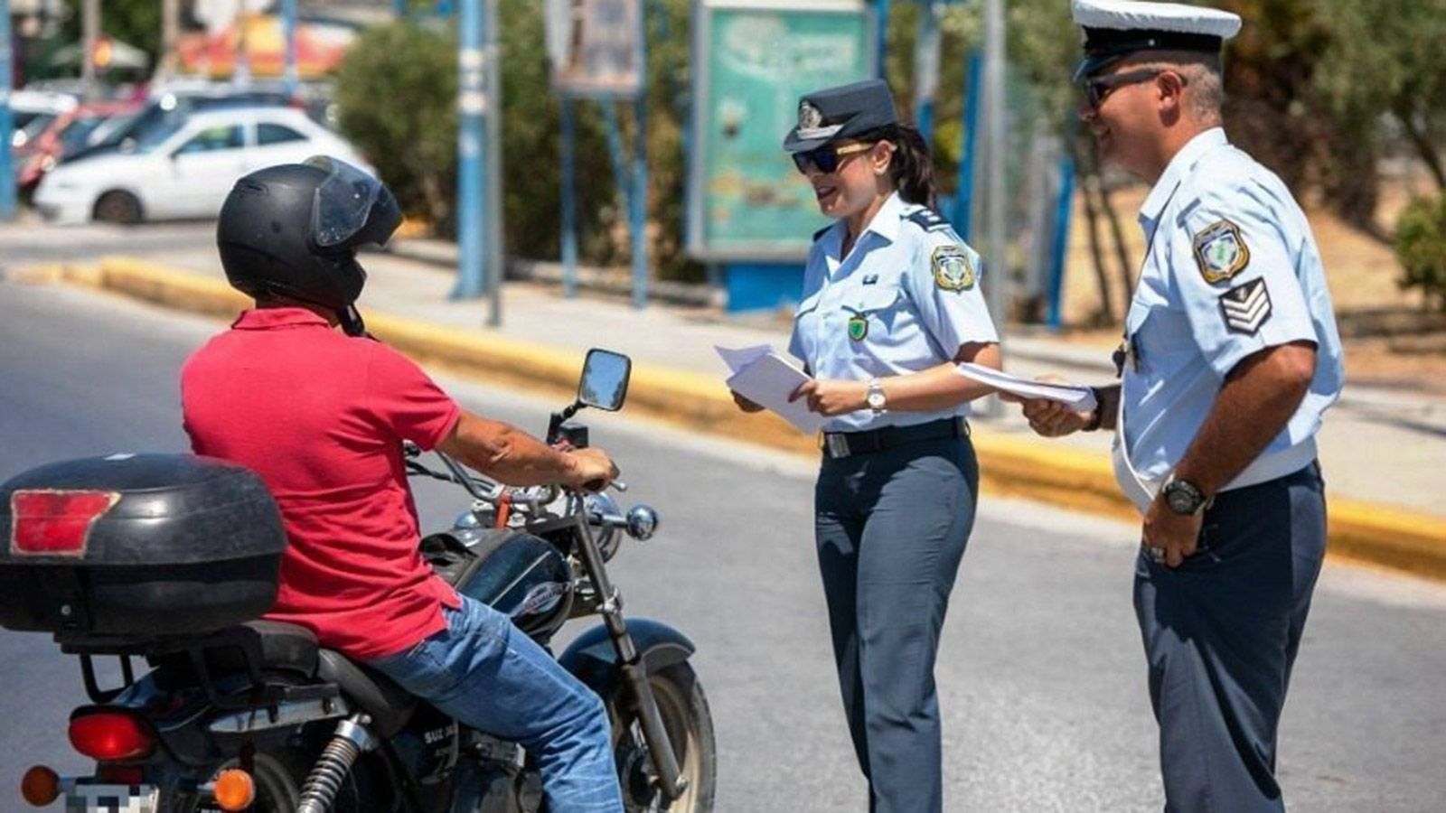 Τροχαία: Πάνω από 570.000 ευρώ τα πρόστιμα για κράνος σε 1 εβδομάδα